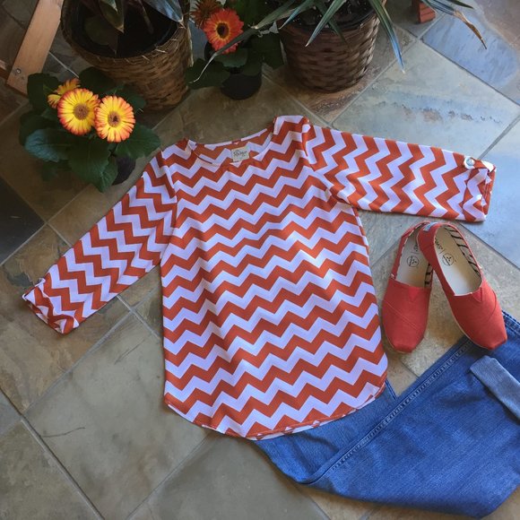 Richter Chevron Pattern 3/4 Sleeve Blouse (NEW) - Picture 4 of 7